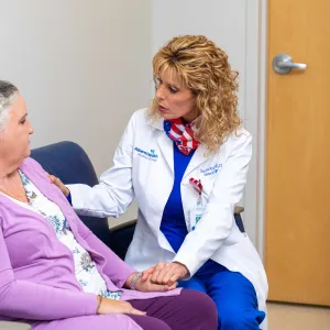 Dr. Sharona Ross with a patient at the Digestive Institute Tampa.