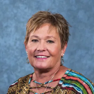 Headshot of Annie Cooper.