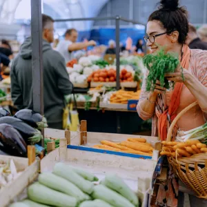 farmers-market-whi