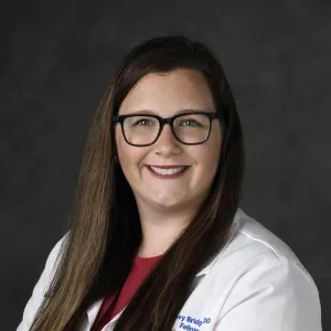Lindsey Bridges Headshot