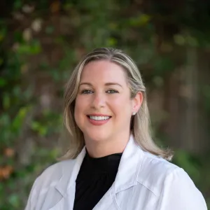 Headshot of Shannon Moulton, BSN, RN.