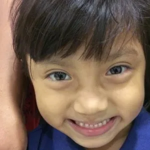 Yoselin smiling