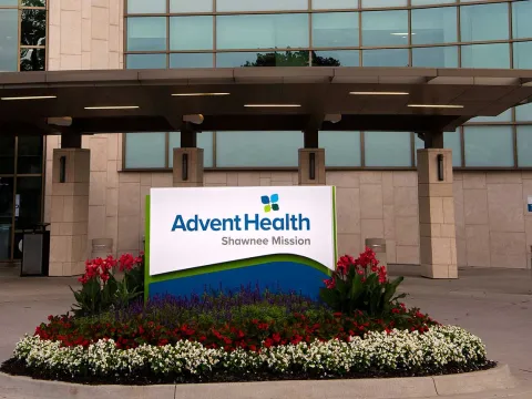 The entrance of AdventHealth Shawnee Mission