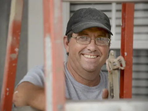 image of dan roberts smiling for a picture