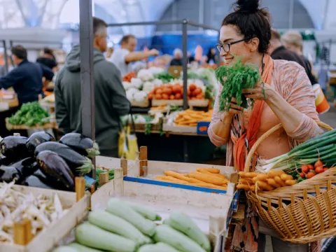 farmers-market-whi