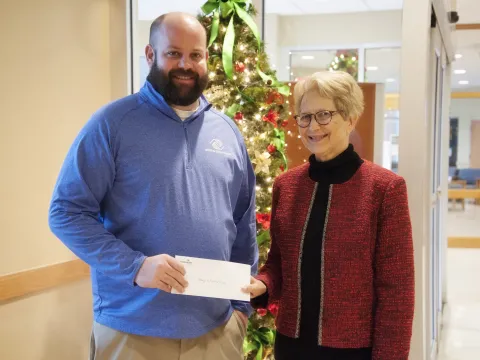 Med_Staff_Donation_Murray