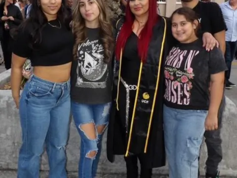 Megan Espin posing with her family
