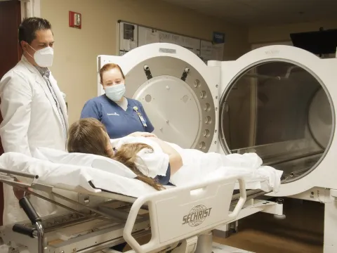Gordon_Hyperbaric Chamber