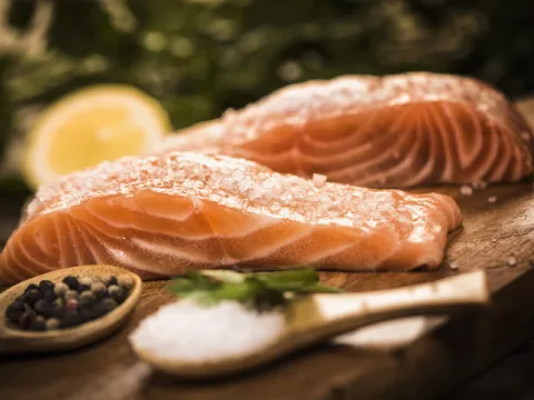 whi-seafood-article