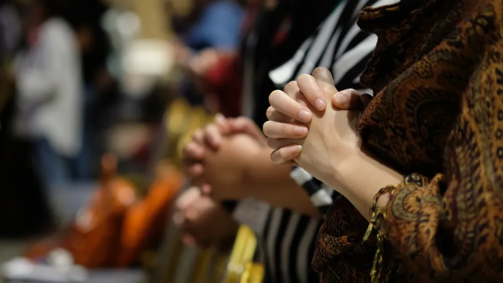 join hands and pray