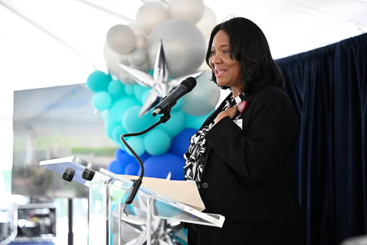 Final steel beam marks key step in AdventHealth Daytona Beach expansion.
