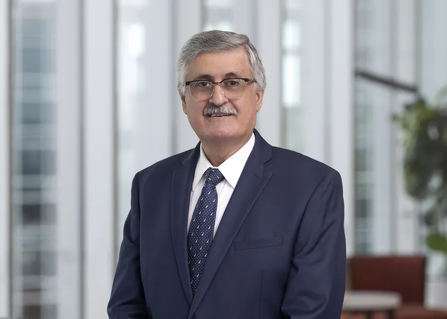 Dr. Josef Ghosn