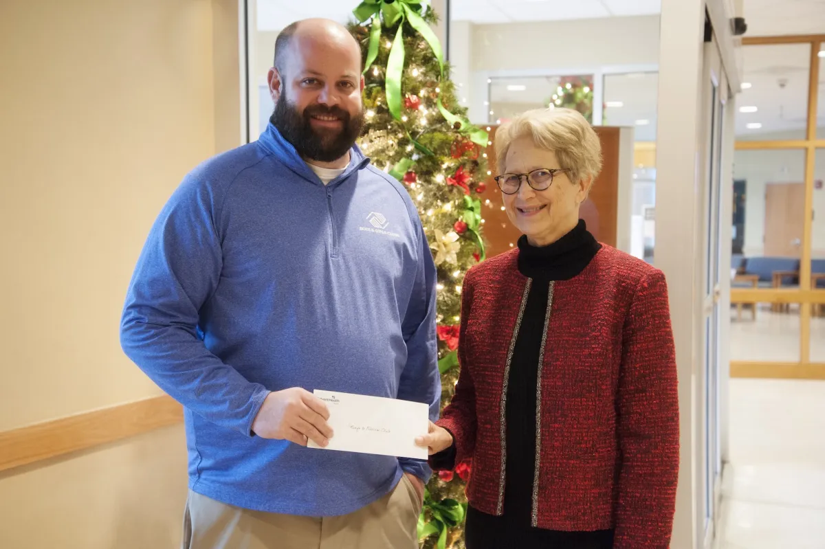 Med_Staff_Donation_Murray