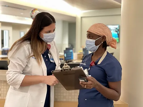 Shezel O’Neal and AdventHealth Celebration team member